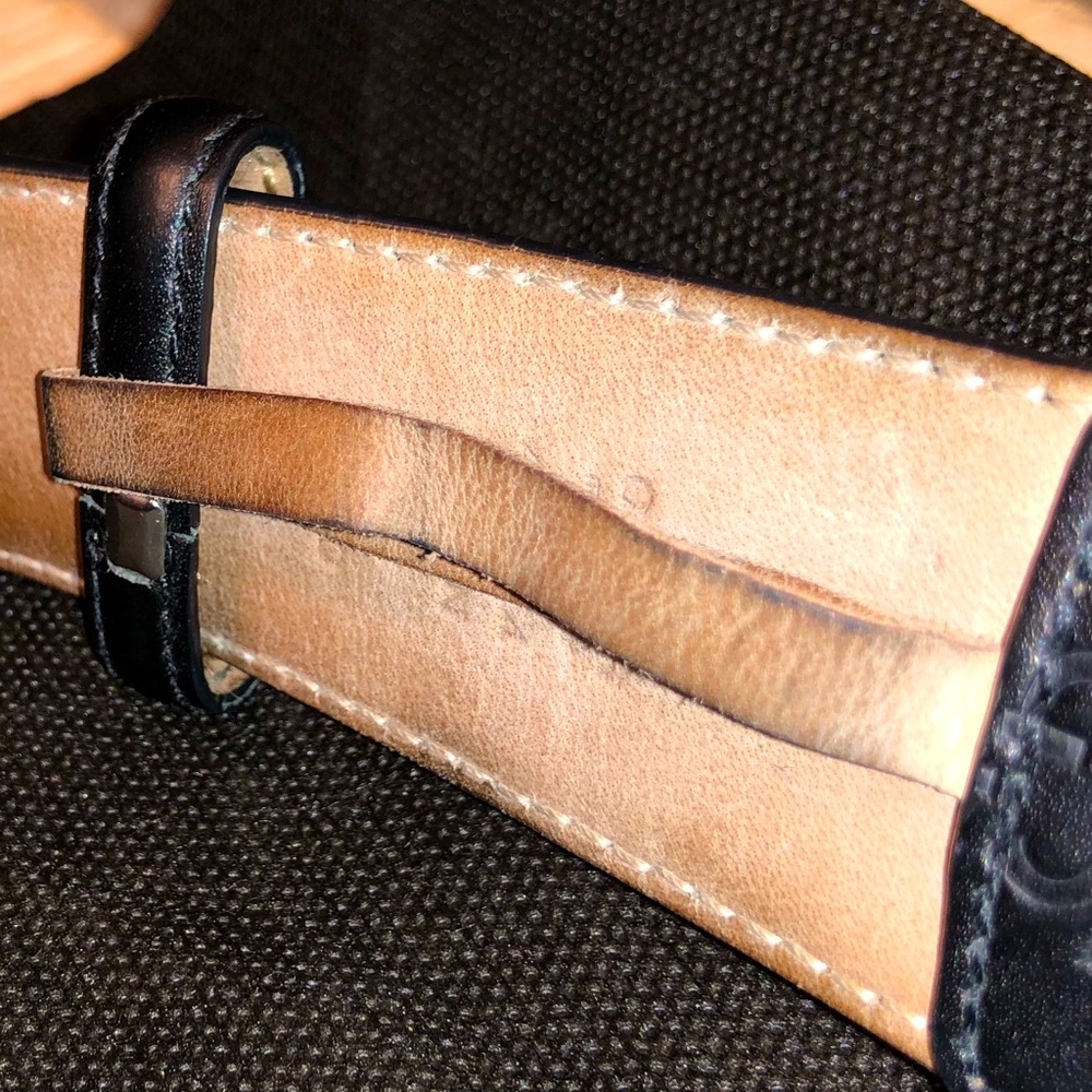 GUCCI - Signature Leather Belt - 80-32 - Picture 10 of 16